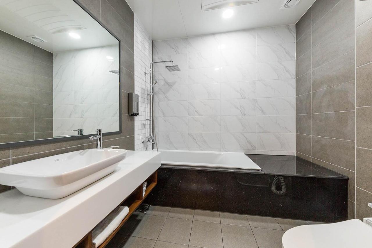 Hotel Demer Мокпо Экстерьер фото