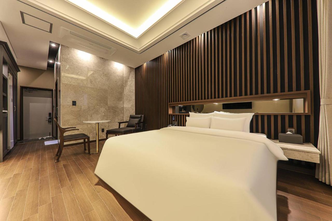 Hotel Demer Мокпо Экстерьер фото